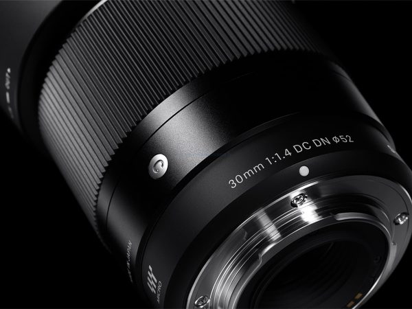 SIGMA 30mm F1.4 DC DN Contemporary